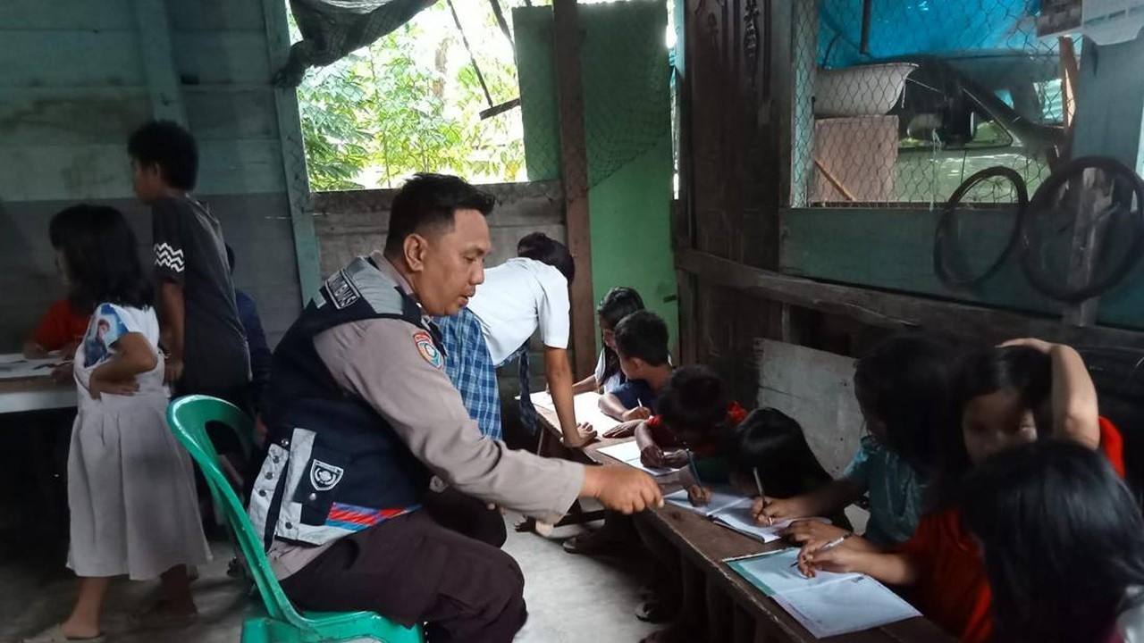 Aiptu Jacky Bangun Rumah Belajar Victory untuk Masa Depan Anak Palopo Aiptu Jacky Bangun Rumah Belajar Victory untuk Masa Depan Anak Palopo
