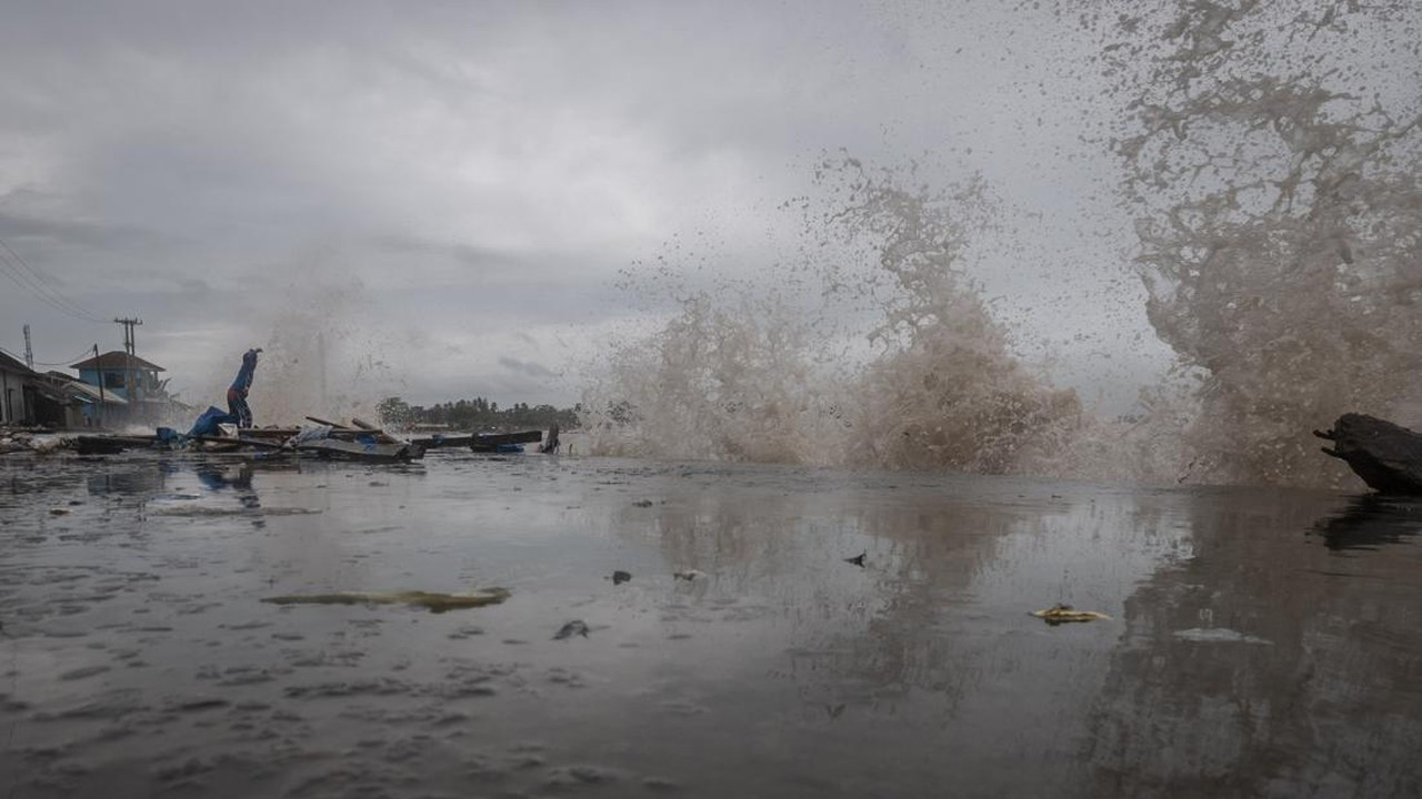 BMKG Waspadai Banjir Rob di Pesisir Banten Sepanjang Oktober 2025 BMKG Waspadai Banjir Rob di Pesisir Banten Sepanjang Oktober 2025