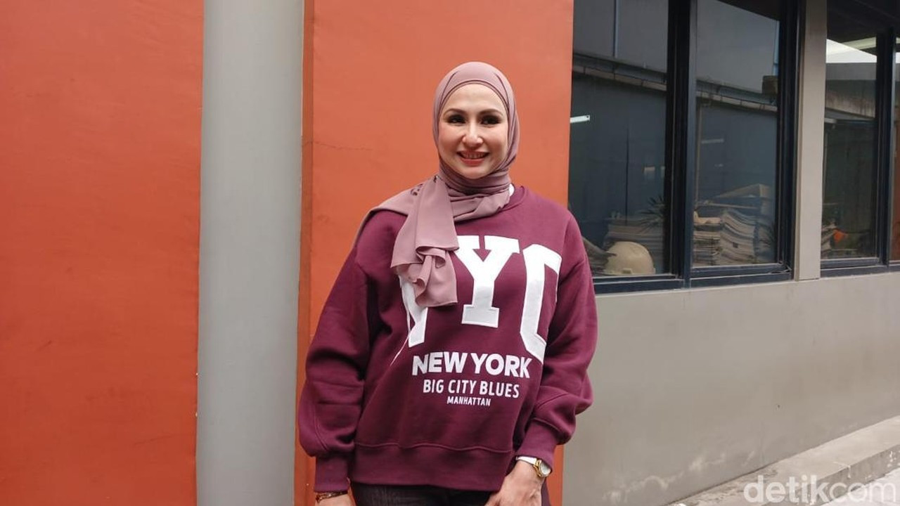 Deswita Maharani Belum Terima Kabar Pernikahan Amanda Manopo dan Kenny Austin