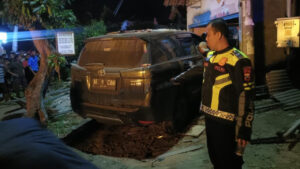 Detik-detik Kecelakaan Mobil Rombongan Cantika Davinca Tabrak Pemotor hingga Tewas di Magetan