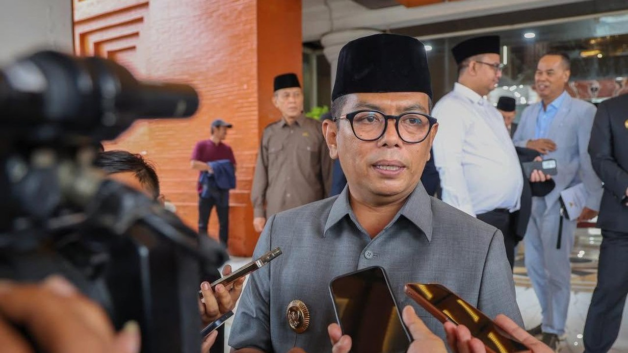 Gubernur Banten Andra Soni Pastikan Izin Bangunan Pesantren, Beri Konsultasi Gratis Gubernur Banten Andra Soni Pastikan Izin Bangunan Pesantren, Beri Konsultasi Gratis