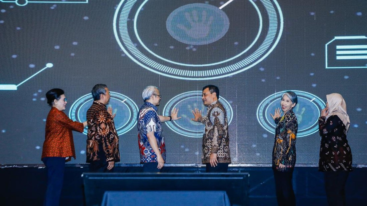 Gubernur Jateng Luncurkan Speling Melesat dan TB Express Percepat Deteksi TBC Gubernur Jateng Luncurkan Speling Melesat dan TB Express Percepat Deteksi TBC