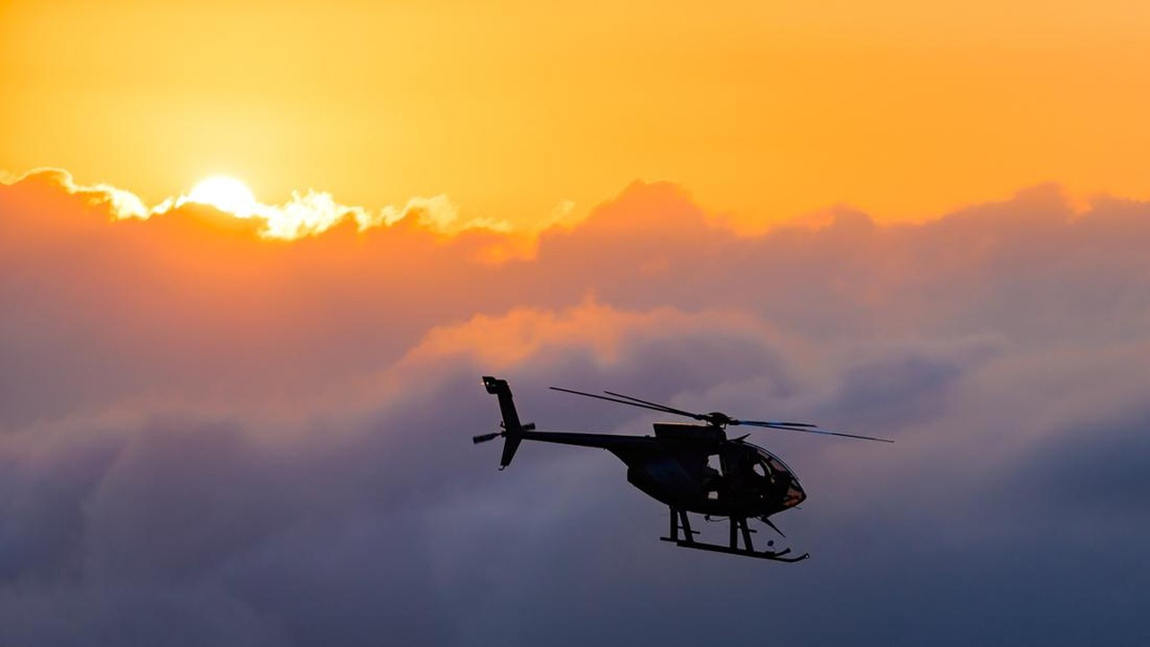 Helikopter Medis Jatuh di Sacramento, 3 Orang Terluka Parah Helikopter Medis Jatuh di Sacramento, 3 Orang Terluka Parah