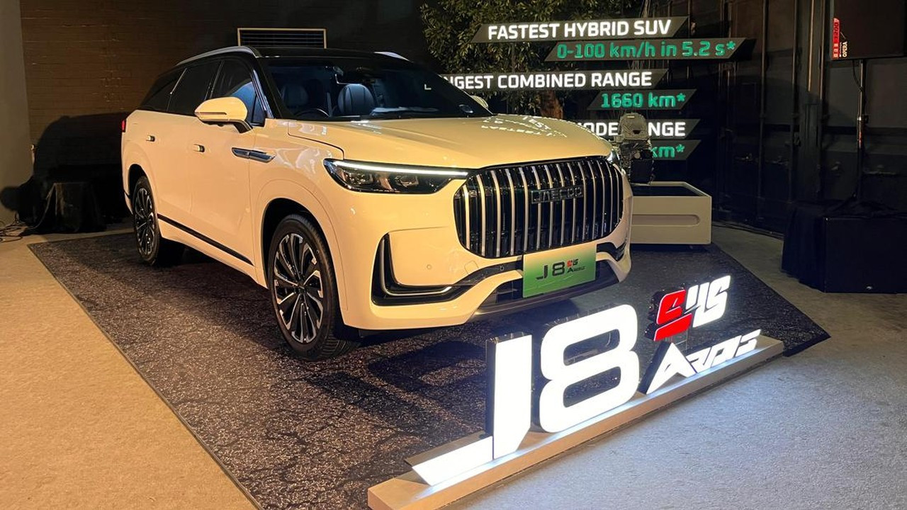 Jaecoo J8 SHS ARDIS Rp 818 Juta, Sudah Terima 200 Pemesanan Pertama