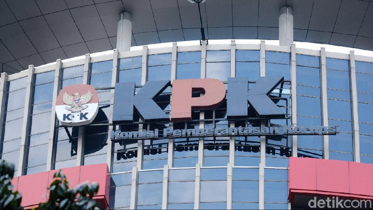 KPK Periksa Kasubbag TU BTP Semarang Terkait Kasus Korupsi Proyek Jalur KA
