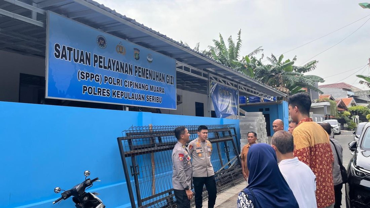 Kapolres Kepulauan Seribu Tinjau Dapur SPPG Cipinang, Pastikan Gizi Anak Terjaga