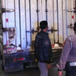 Kecelakaan Motor dan Truk di Ciracas, Pemotor Luka dan Dievakuasi