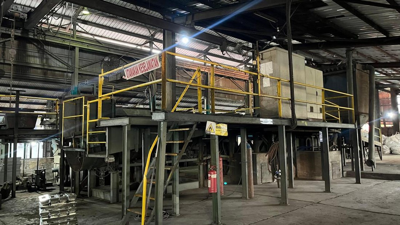 Kejagung Serahkan 6 Smelter Timah Rampasan Korupsi Rp 300 T ke PT Timah di Babel Kejagung Serahkan 6 Smelter Timah Rampasan Korupsi Rp 300 T ke PT Timah di Babel