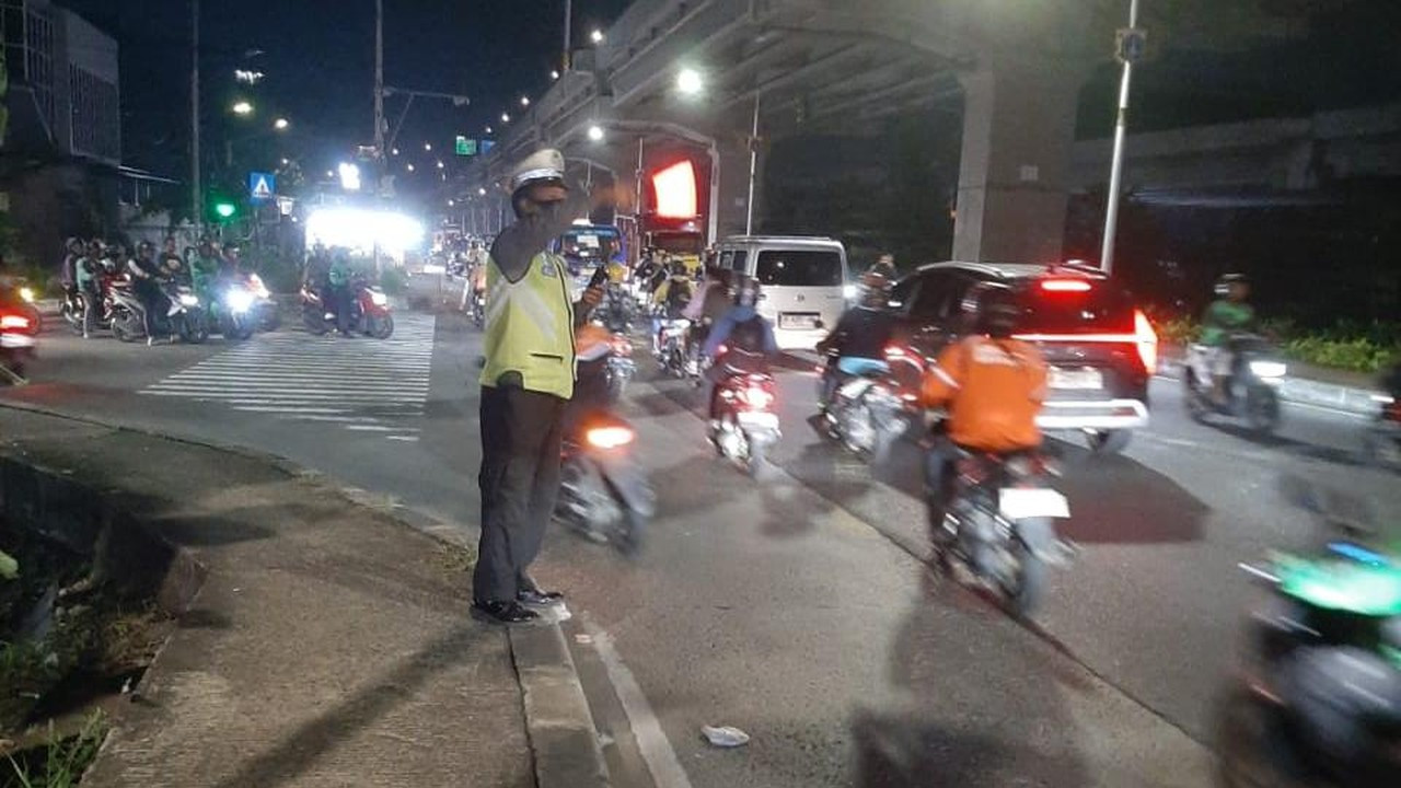 Kemacetan di Jalan Kalimalang Jakarta Timur Terurai, Polisi Ungkap Penyebabnya Kemacetan di Jalan Kalimalang Jakarta Timur Terurai, Polisi Ungkap Penyebabnya