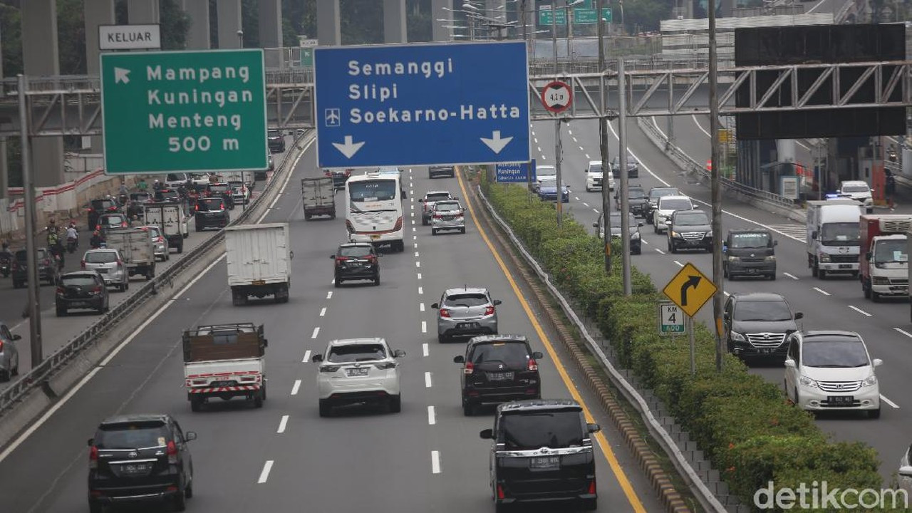 Kepadatan Lalu Lintas di Sejumlah Tol Jakarta Pagi Ini, Simak Titiknya Kepadatan Lalu Lintas di Sejumlah Tol Jakarta Pagi Ini, Simak Titiknya