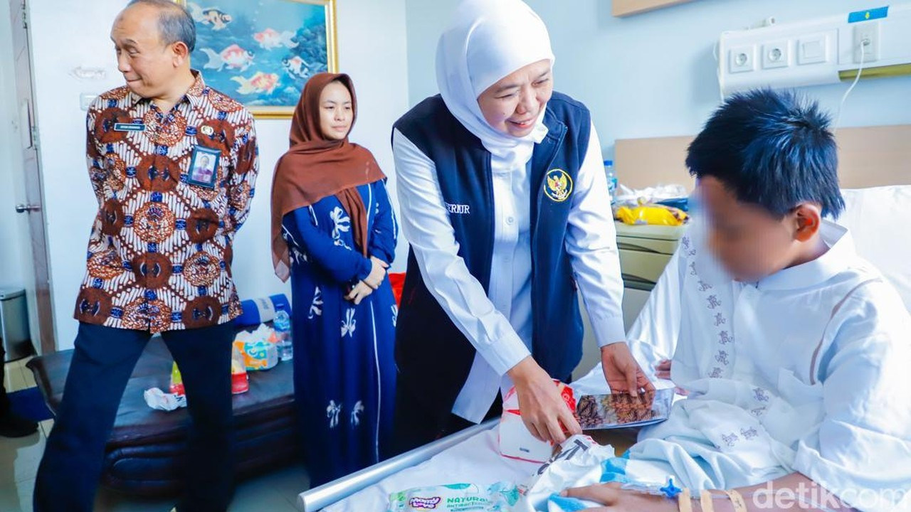 Kisah Al Fatih, Santri yang Terjaga Setelah 3 Hari Tertidur di Reruntuhan Ponpes Al Khoziny Kisah Al Fatih, Santri yang Terjaga Setelah 3 Hari Tertidur di Reruntuhan Ponpes Al Khoziny