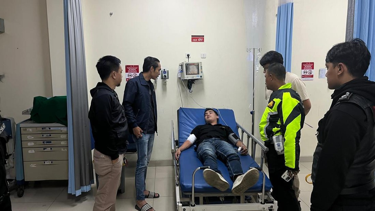 Kondisi Terbaru Polisi Dibacok Saat Tegur Remaja Hendak Tawuran di Bogor Kondisi Terbaru Polisi Dibacok Saat Tegur Remaja Hendak Tawuran di Bogor