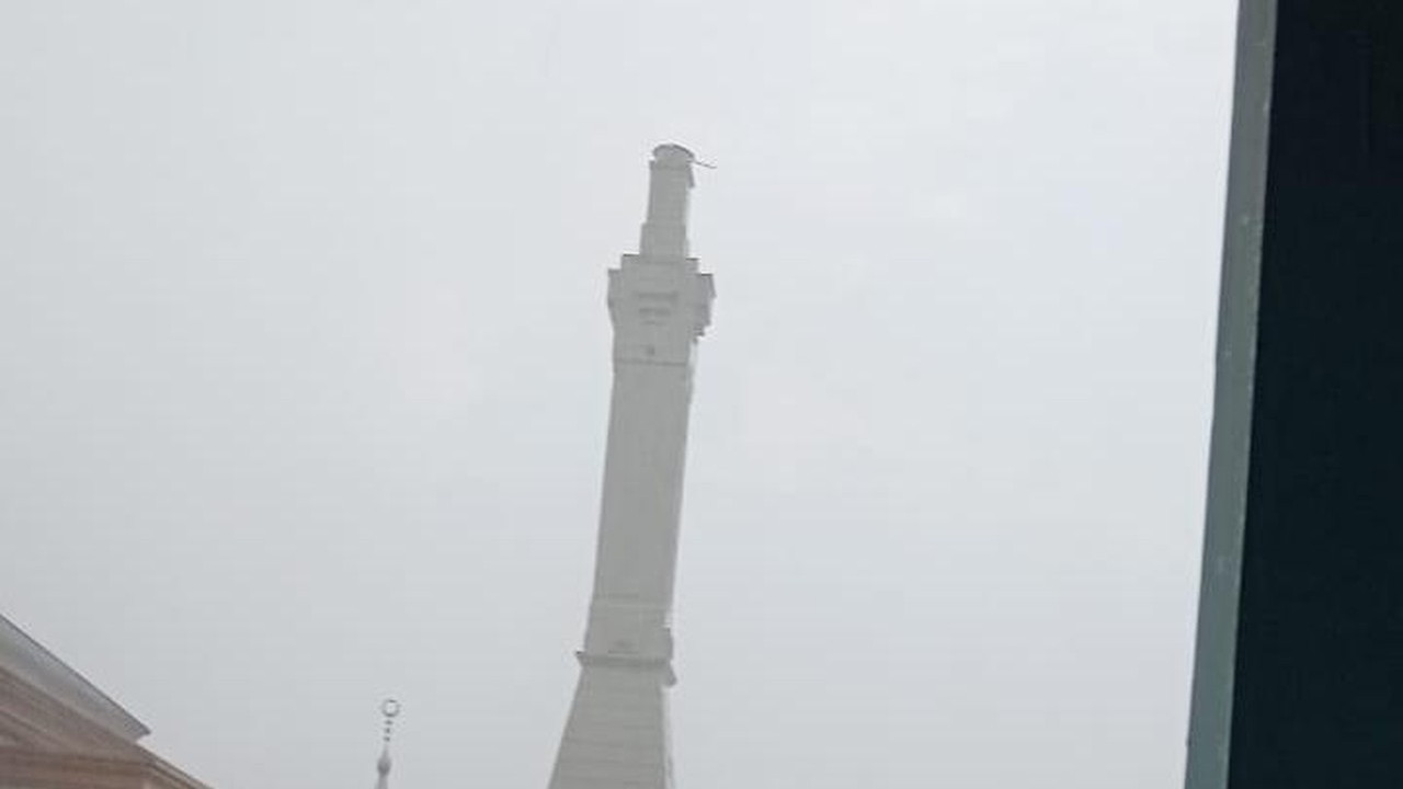 Kubah Masjid Agung Sukoharjo Roboh Usai Diterjang Hujan dan Angin Kencang