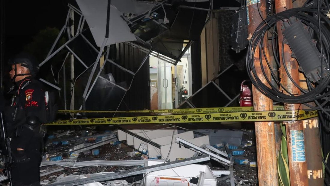 Ledakan Dahsyat di Gedung Farmasi Tangsel, Kerusakan Meluas hingga 4,5 Lantai