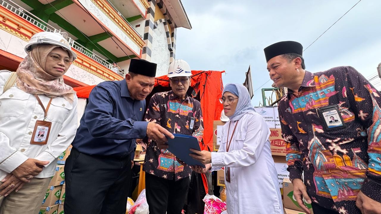 Legislator Gerindra Salurkan Bantuan Logistik untuk Korban Ambruk Ponpes Sidoarjo