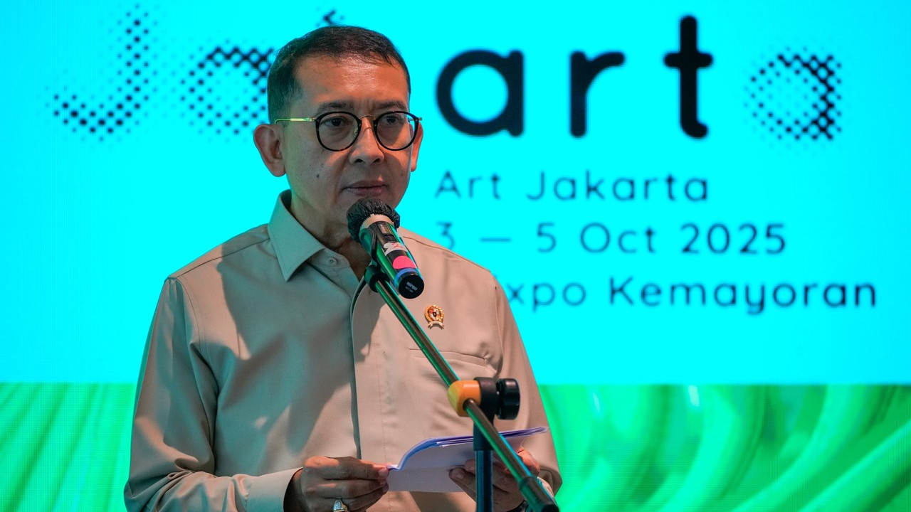 Menbud Fadli Zon Dorong Seni Rupa Indonesia Tembus Panggung Internasional di Art Jakarta 2025 Menbud Fadli Zon Dorong Seni Rupa Indonesia Tembus Panggung Internasional di Art Jakarta 2025