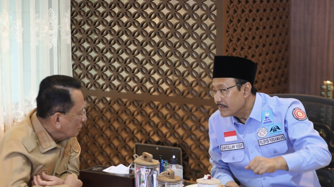 Mensos Ungkap 3 Mandat Prabowo untuk Percepat Pengentasan Kemiskinan Mensos Ungkap 3 Mandat Prabowo untuk Percepat Pengentasan Kemiskinan