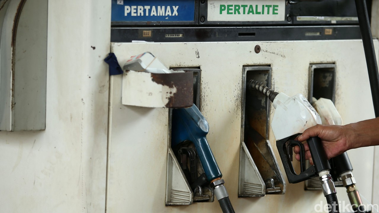 Menteri Keuangan Ungkap Harga Asli Pertalite Rp11.700 per Liter, Bukan Rp10.000!
