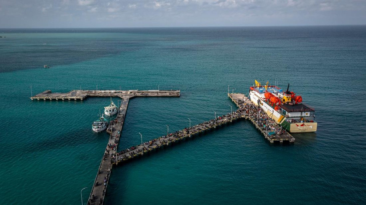 Menyambut Kebangkitan Visi Maritim Indonesia di Tengah Tantangan Global Menyambut Kebangkitan Visi Maritim Indonesia di Tengah Tantangan Global