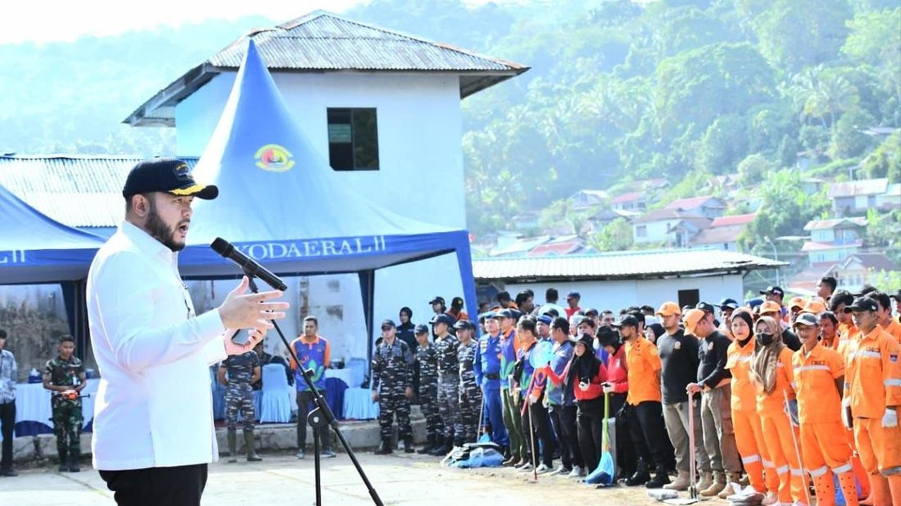 Pemkot Padang dan TNI Gelar Baksos dan Bersih Sungai Rayakan HUT ke-80 TNI