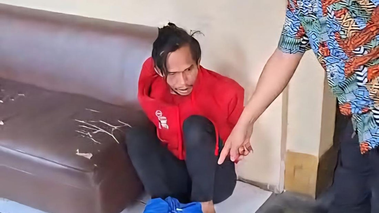 Pencuri Uang Kotak Amal Masjid di Bogor Gunakan untuk Makan dan Rokok Pencuri Uang Kotak Amal Masjid di Bogor Gunakan untuk Makan dan Rokok