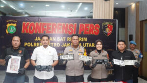 Polisi Bongkar Sindikat Curanmor Simpan Motor Curian di Gudang Ekspedisi Jaktim
