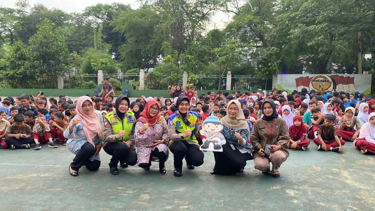 Polisi Tangerang Ajak Siswa SD Jadi Pelopor Keselamatan Lalu Lintas Lewat Si Atang