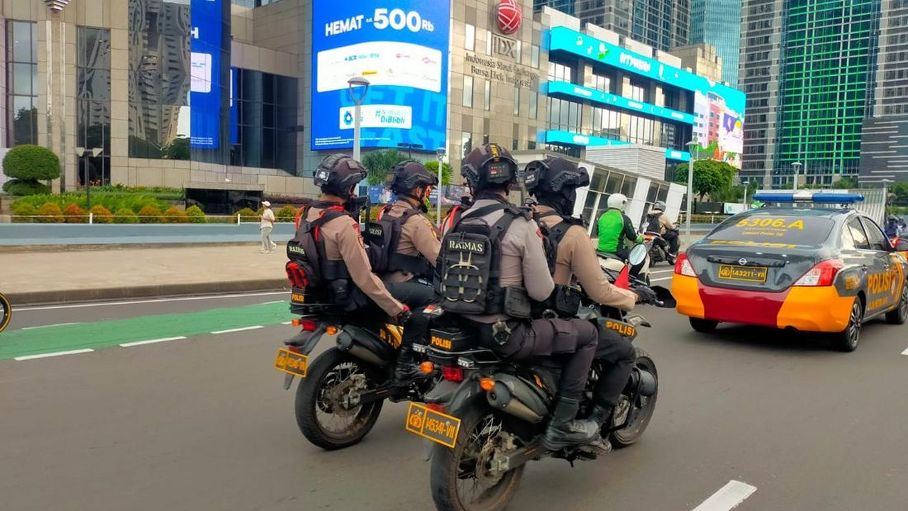 Ratusan Polisi Patroli dari Selatan hingga Utara Jaga Keamanan Jakarta