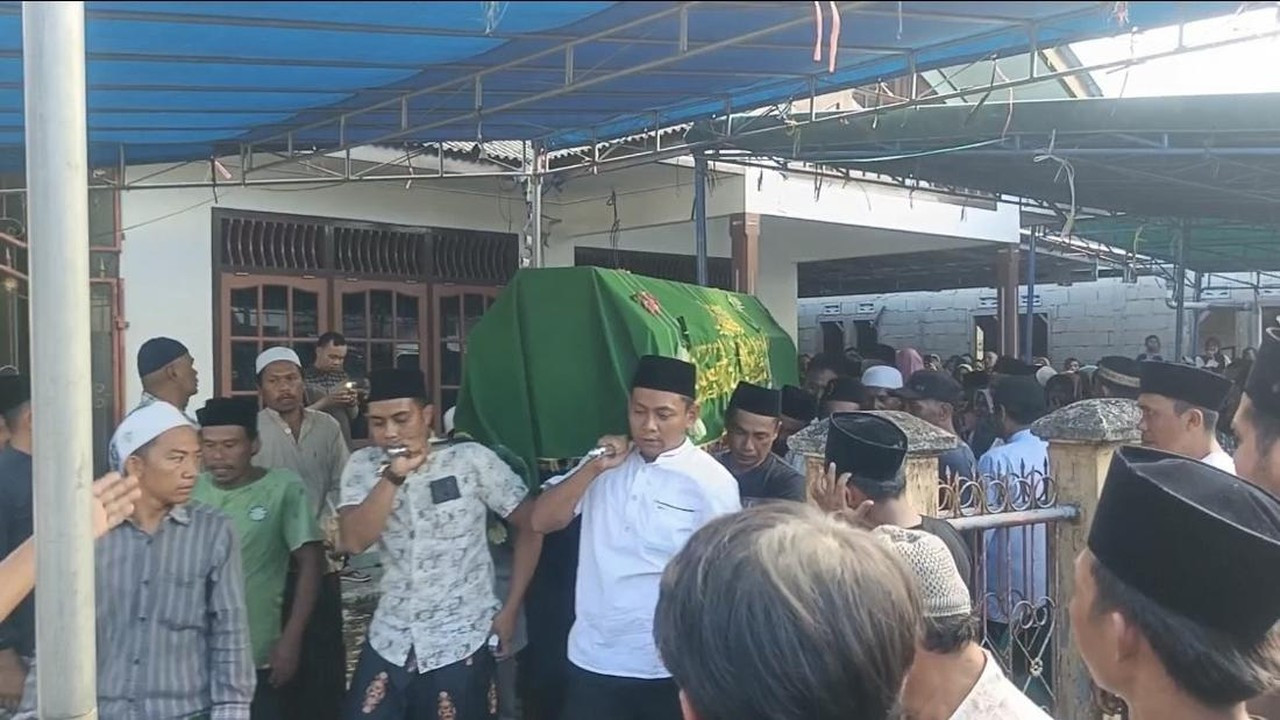 Santri Asal Belitung Korban Runtuhnya Ponpes Sidoarjo Dimakamkan di Kampung Halaman