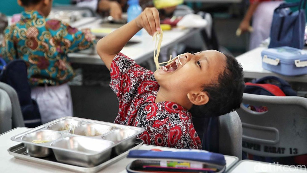Sertifikat HACCP Wajib untuk Dapur MBG, DPR Tekankan Pentingnya Pengawasan Ketat