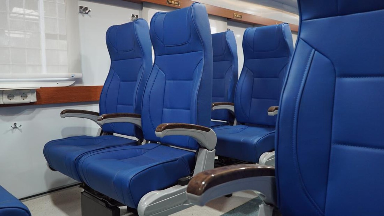 Simak Jadwal Diskon Tiket Transportasi untuk Libur Natal dan Tahun Baru 2025/2026