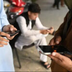 Taliban Pulihkan Internet Afghanistan, Warga Rayakan Kembalinya Akses Digital