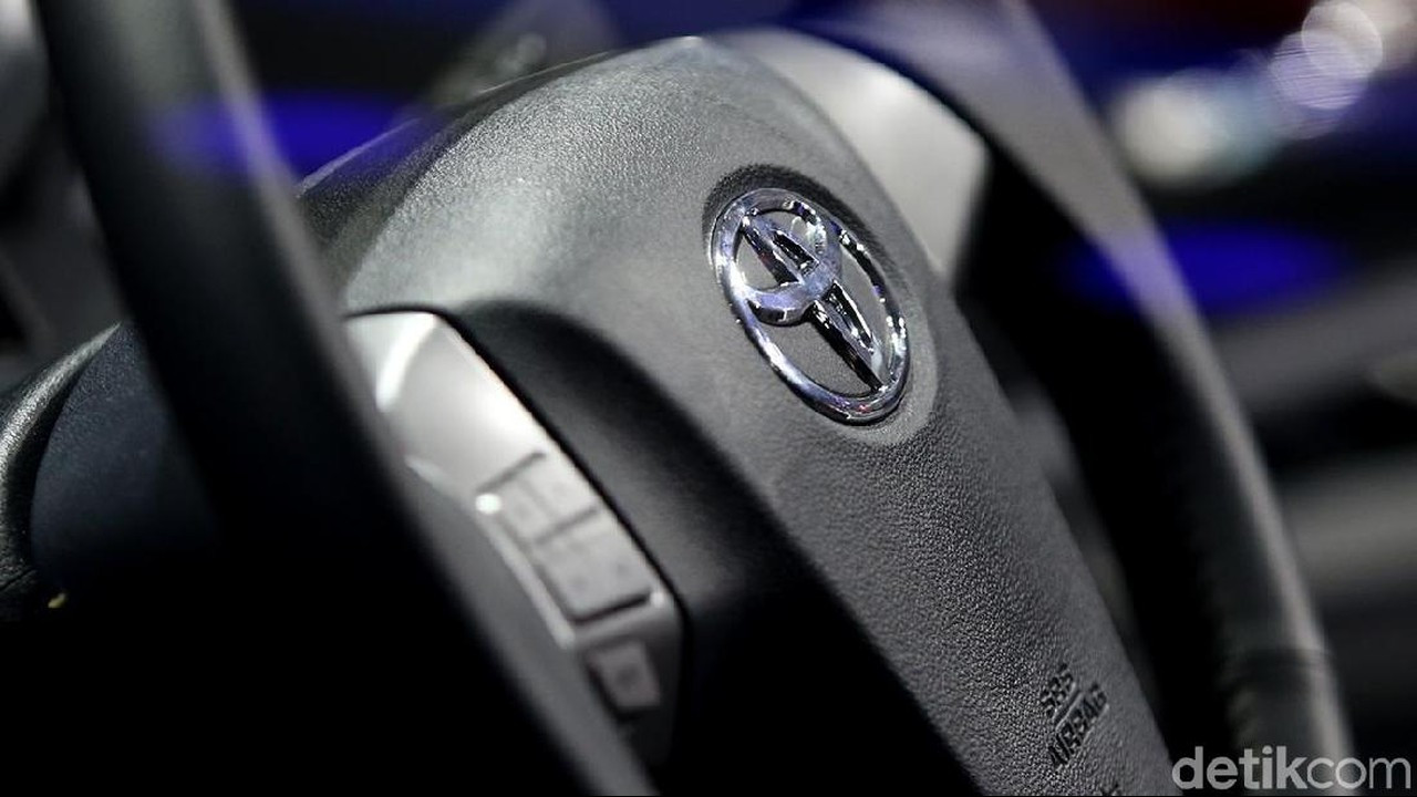 Toyota Klaim Mobil Bisa Gunakan BBM Campuran Etanol hingga 20%, Teknologi Siap