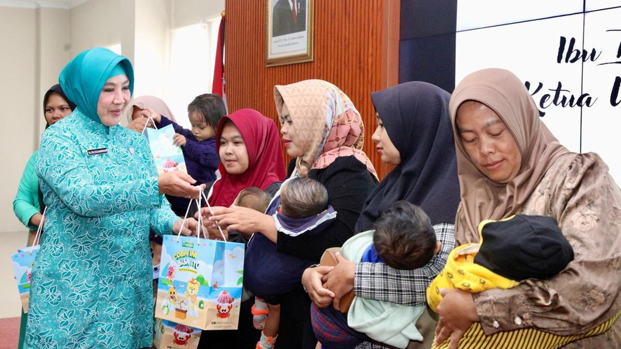 Tri Tito Karnavian Resmikan Gebyar Imunisasi Zero Dose untuk Anak di Tasikmalaya Tri Tito Karnavian Resmikan Gebyar Imunisasi Zero Dose untuk Anak di Tasikmalaya