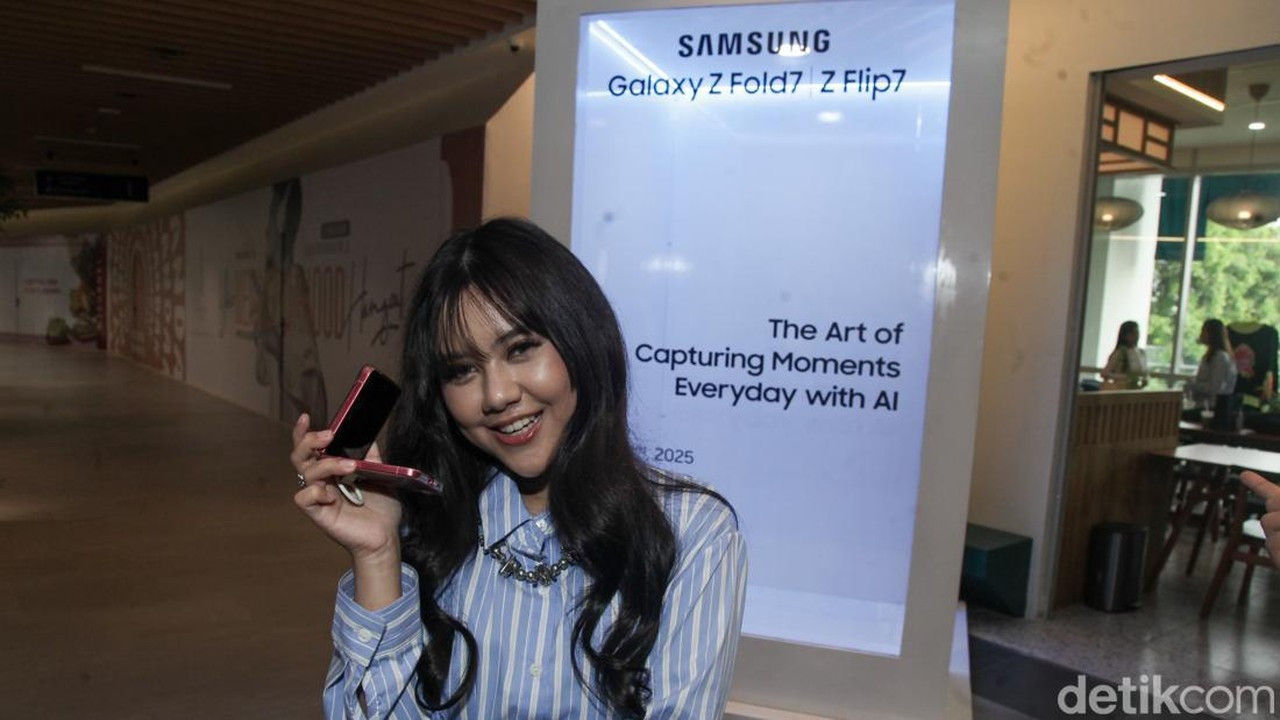 Ziva Magnolya Ungkap 3 Fitur Andalan Galaxy Z Flip7 untuk Kreator Konten